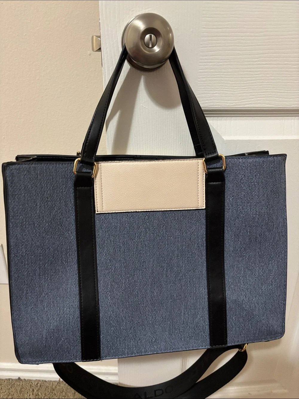 💐 ALDO Black & Blue Tote with Cream Accent